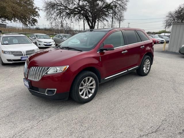 Lincoln MKX Vehicle Image 14