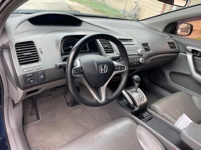 Honda Civic Coupe Vehicle Image 13