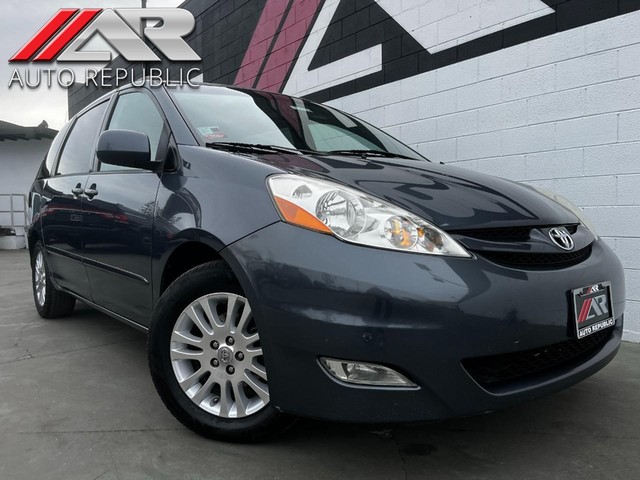 2009 Toyota Sienna XLE at Auto Republic in Cypress CA