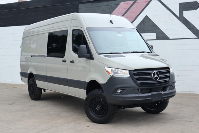 2024 Mercedes-Benz Sprinter Crew Van