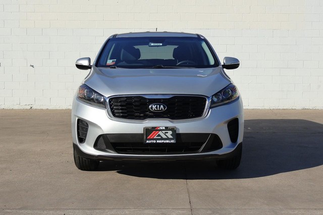 2020 Kia Sorento LX's photo