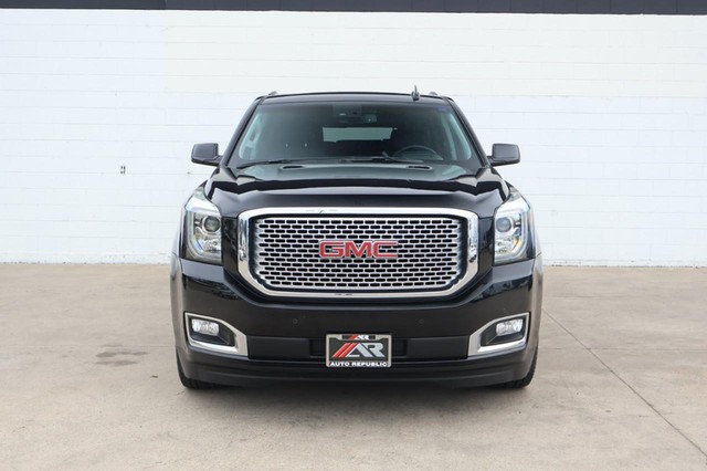 2016 GMC Yukon XL Denali's photo
