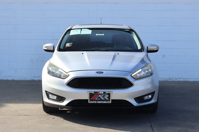 2017 Ford Focus SEL's photo