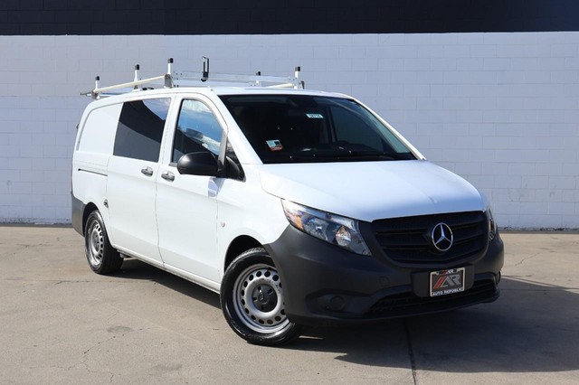 2017 Mercedes-Benz Metris Cargo Van Base