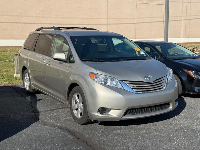 Indianapolis IN 2015 Toyota Sienna more details - toyota sienna