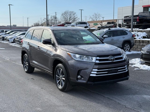 Indianapolis IN 2017 Toyota Highlander more details - toyota highlander