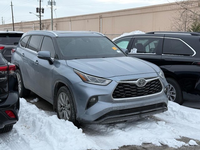 Indianapolis IN 2020 Toyota Highlander more details - toyota highlander