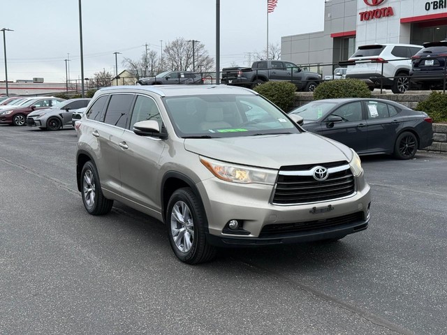 Indianapolis IN 2015 Toyota Highlander more details - toyota highlander
