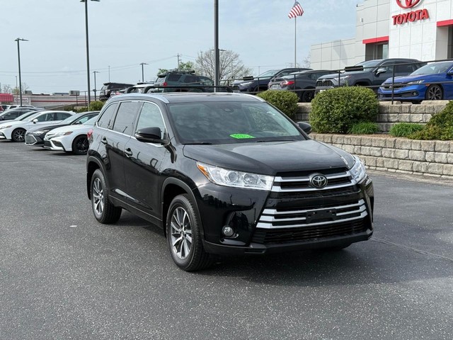 Indianapolis IN 2017 Toyota Highlander more details - toyota highlander