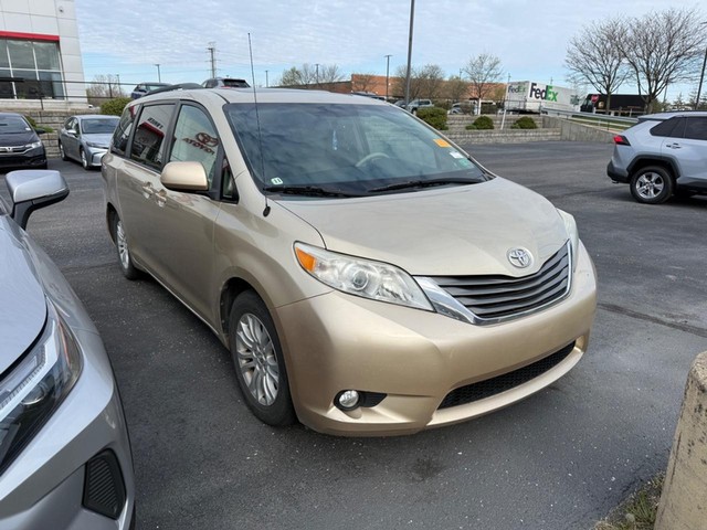Indianapolis IN 2014 Toyota Sienna more details - toyota sienna