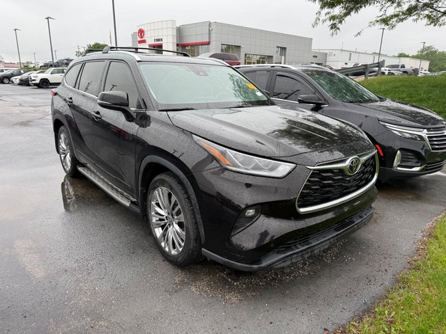 Indianapolis IN 2022 Toyota Highlander more details - toyota highlander