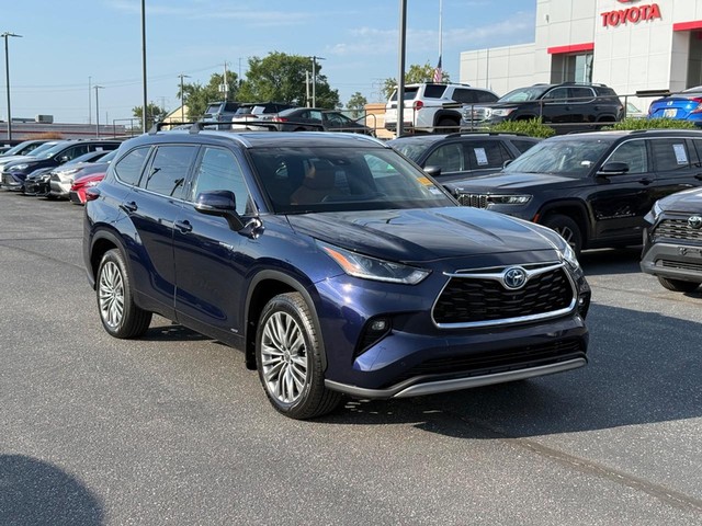 Indianapolis IN 2021 Toyota Highlander more details - toyota highlander