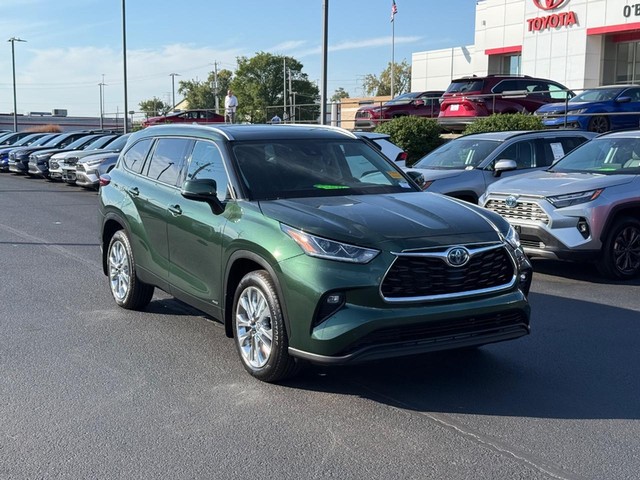 Indianapolis IN 2023 Toyota Highlander more details - toyota highlander