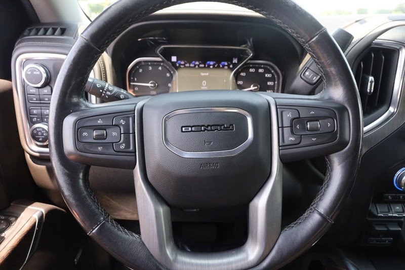 GMC Sierra 1500 Limited Vehicle Image 11