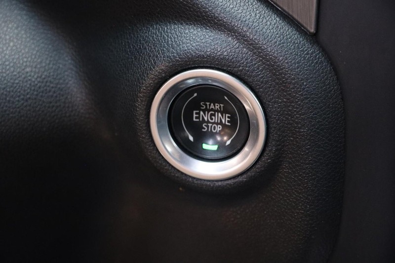 GMC Sierra 1500 Limited Vehicle Image 16