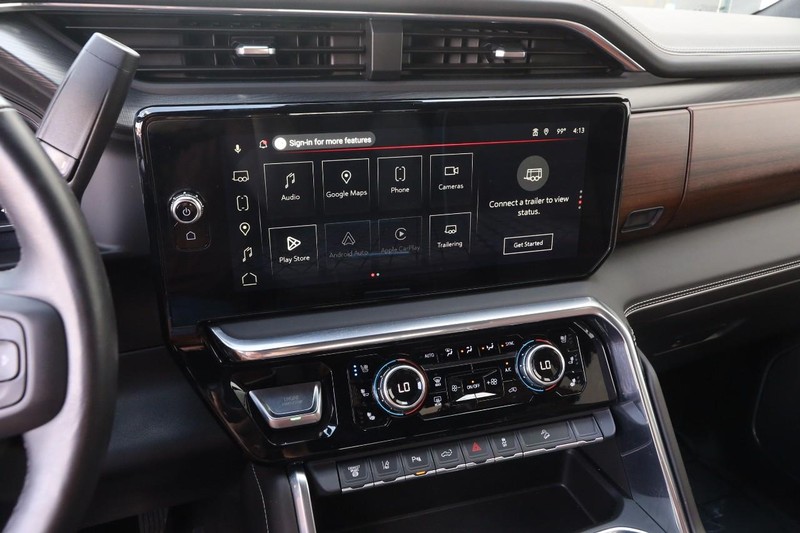 GMC Sierra 2500HD Vehicle Image 16