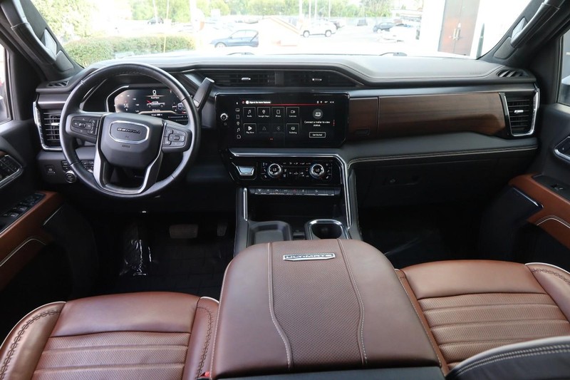 GMC Sierra 2500HD Vehicle Image 23