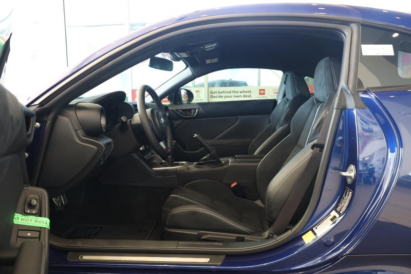 Toyota GR86 Vehicle Image 08