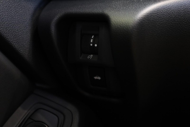 Toyota GR86 Vehicle Image 18