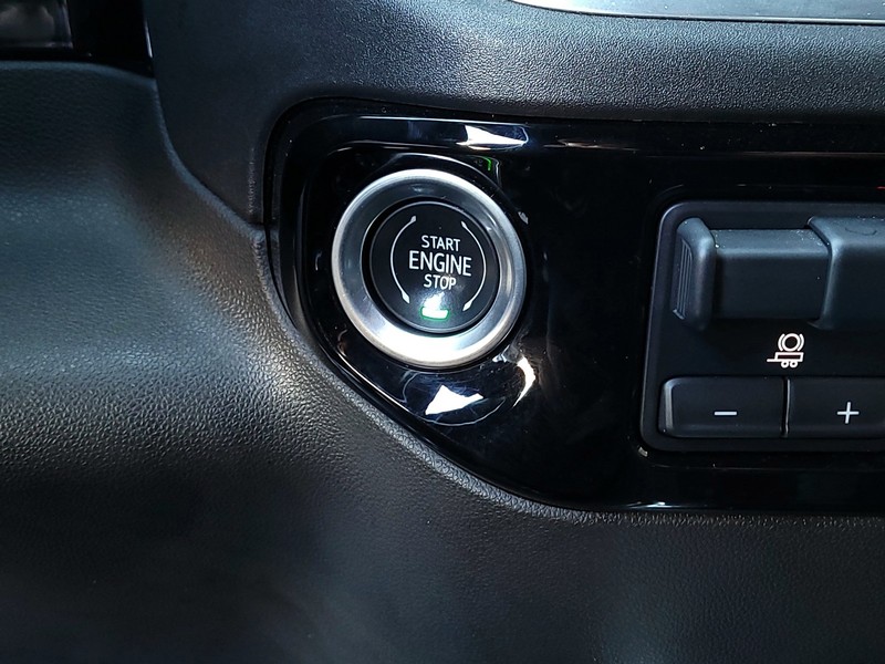 Chevrolet Silverado 1500 Vehicle Full-screen Gallery Image 20