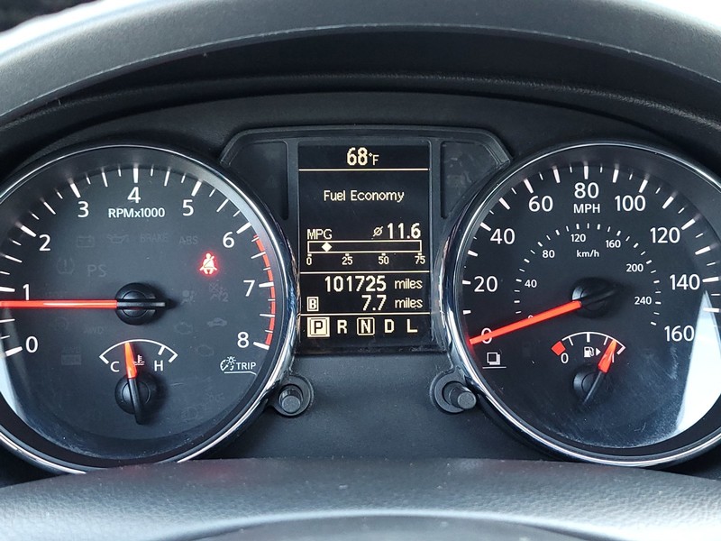 Nissan Rogue Vehicle Full-screen Gallery Image 27