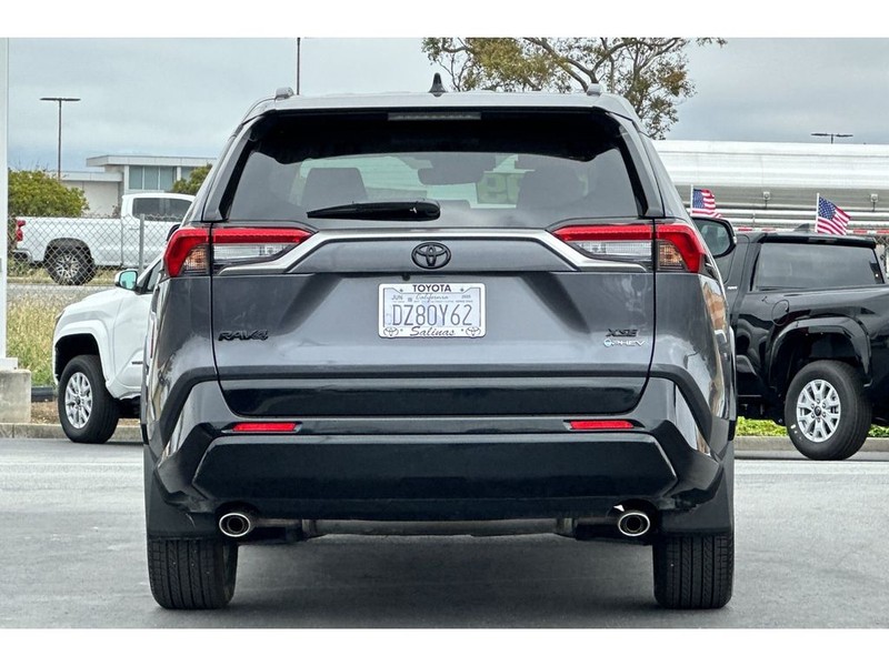 Toyota RAV4 Prime Vehicle Full-screen Gallery Image 05