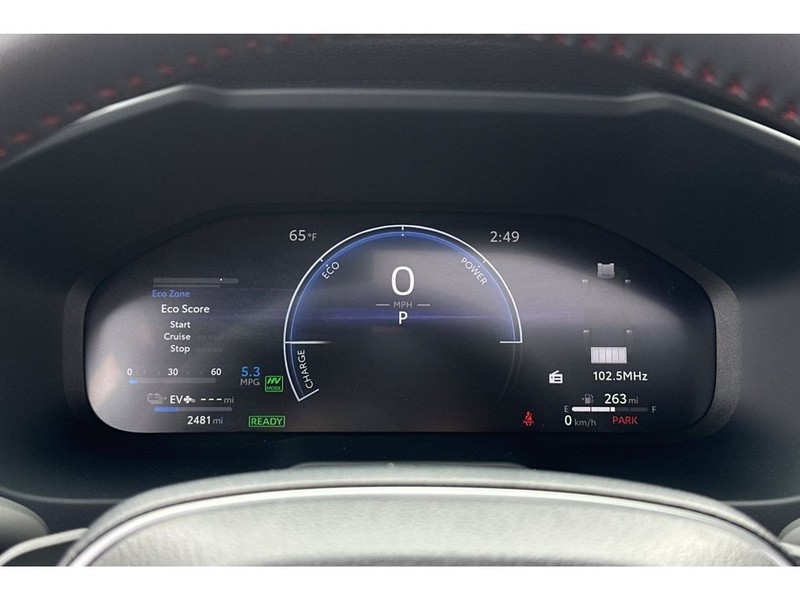 Toyota RAV4 Prime Vehicle Full-screen Gallery Image 30