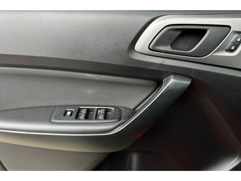Ford Ranger Vehicle Full-screen Gallery Image 11