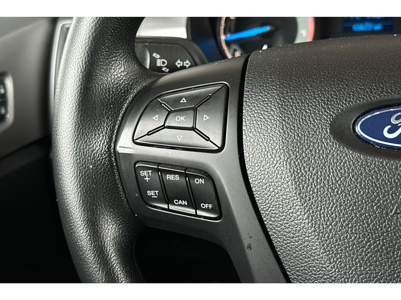 Ford Ranger Vehicle Full-screen Gallery Image 24
