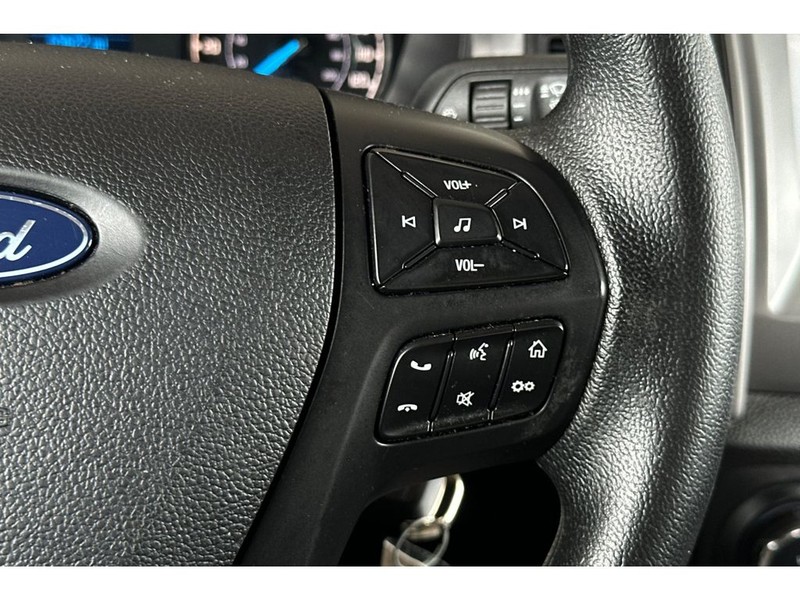 Ford Ranger Vehicle Full-screen Gallery Image 25