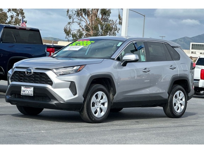 Toyota RAV4 Vehicle Full-screen Gallery Image 08
