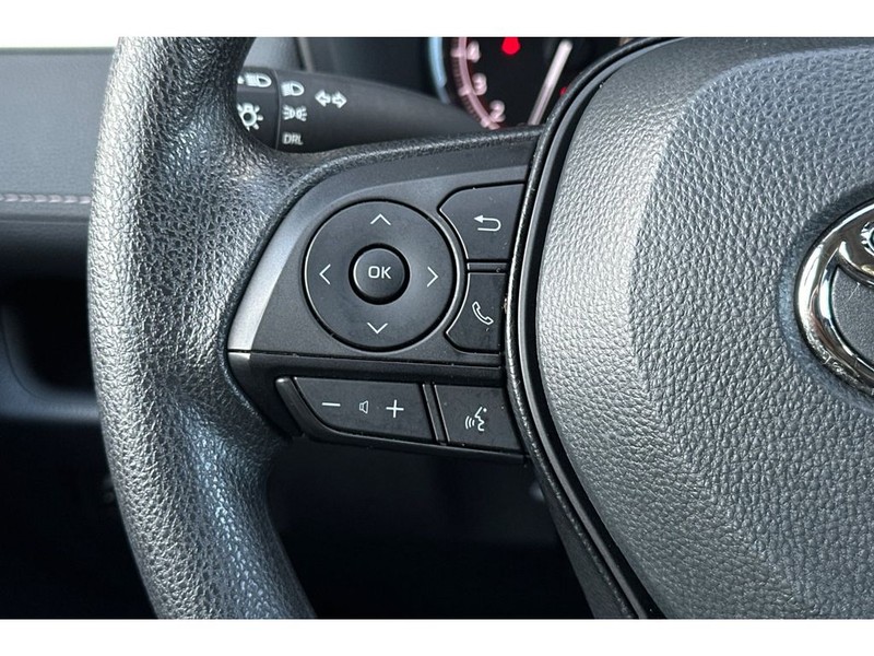 Toyota RAV4 Vehicle Full-screen Gallery Image 26