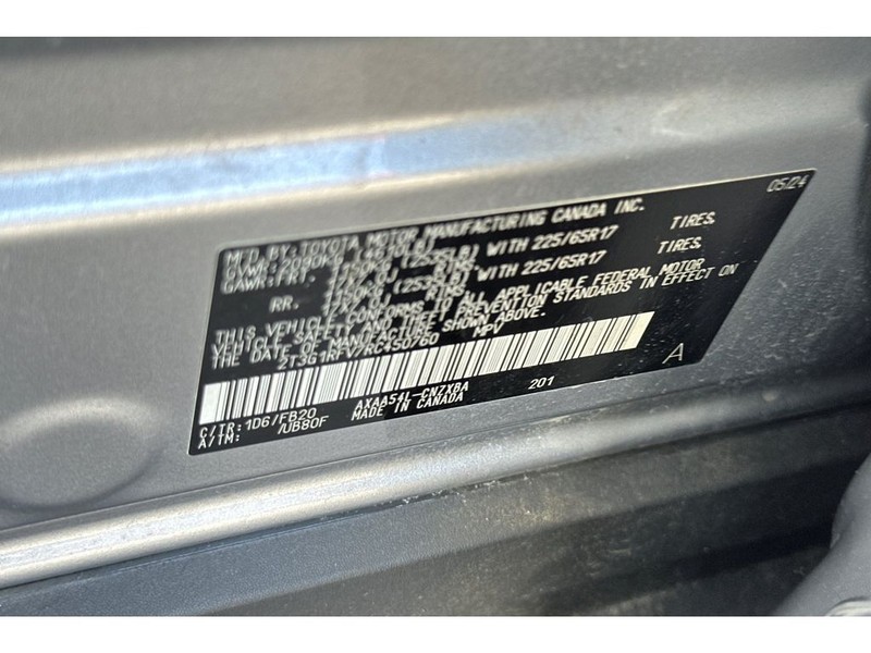 Toyota RAV4 Vehicle Full-screen Gallery Image 33
