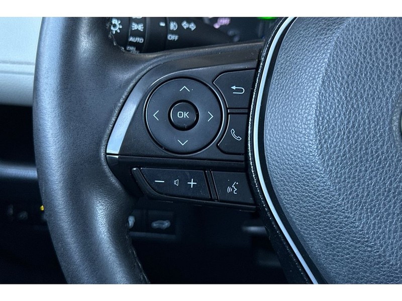 Toyota RAV4 Vehicle Full-screen Gallery Image 26