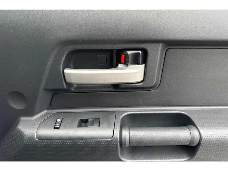 Toyota FJ Cruiser Vehicle Full-screen Gallery Image 19