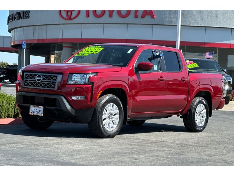 Nissan Frontier Vehicle Full-screen Gallery Image 08