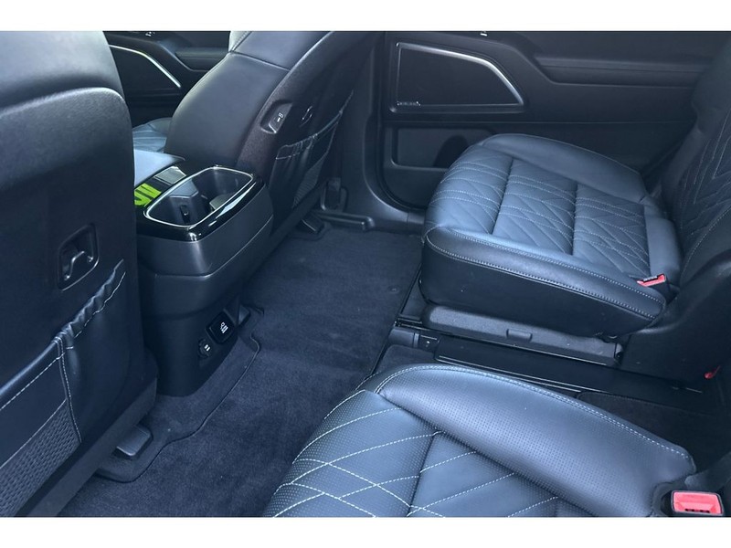 Kia Telluride Vehicle Full-screen Gallery Image 13