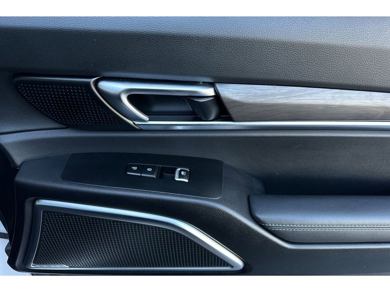 Kia Telluride Vehicle Full-screen Gallery Image 21