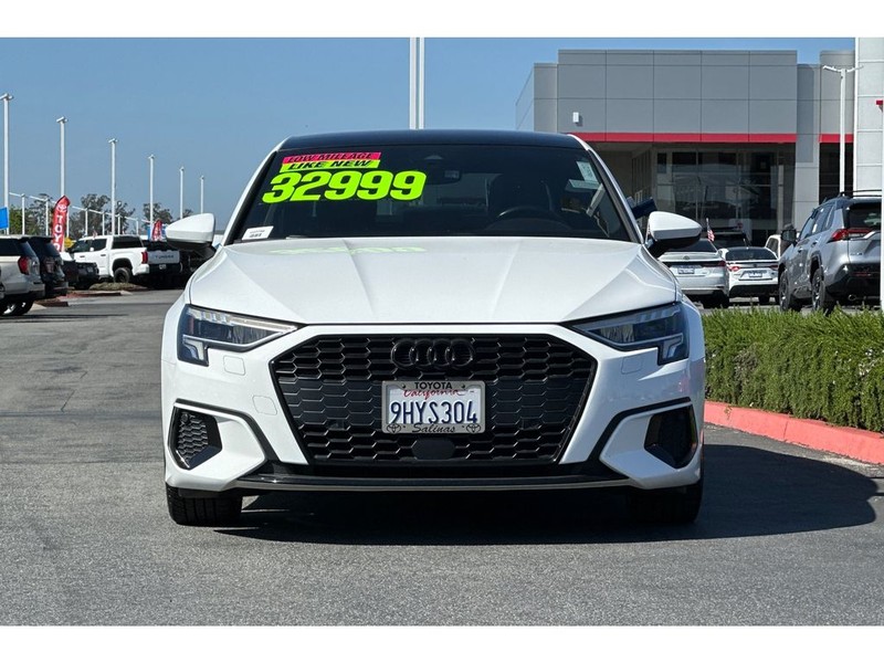Audi A3 Vehicle Full-screen Gallery Image 09