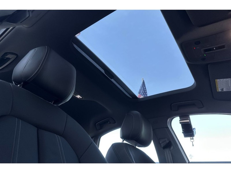 Audi A3 Vehicle Full-screen Gallery Image 18