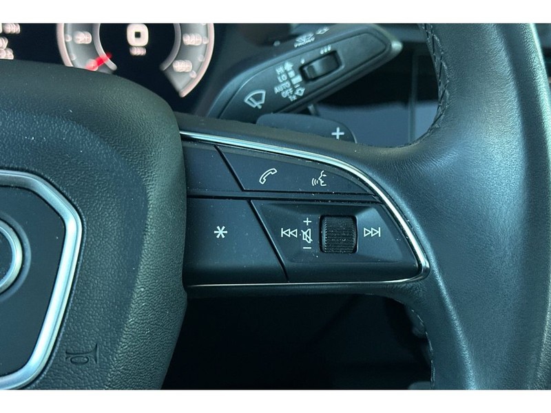 Audi A3 Vehicle Full-screen Gallery Image 29