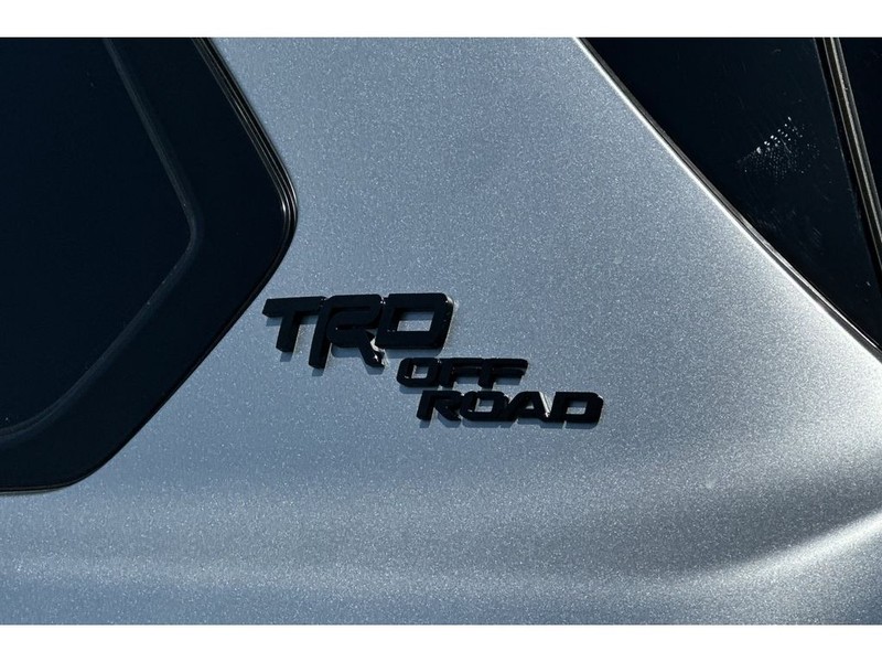Toyota Sequoia Vehicle Full-screen Gallery Image 35