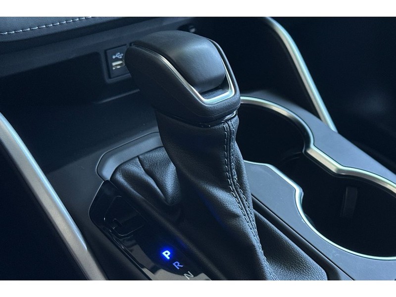 Toyota Highlander Vehicle Full-screen Gallery Image 25