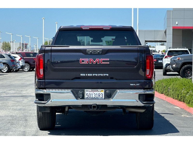 GMC Sierra Vehicle Full-screen Gallery Image 05