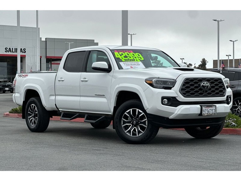 Toyota Tacoma Vehicle Full-screen Gallery Image 02