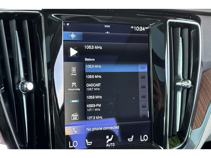 Volvo S60 Vehicle Full-screen Gallery Image 19
