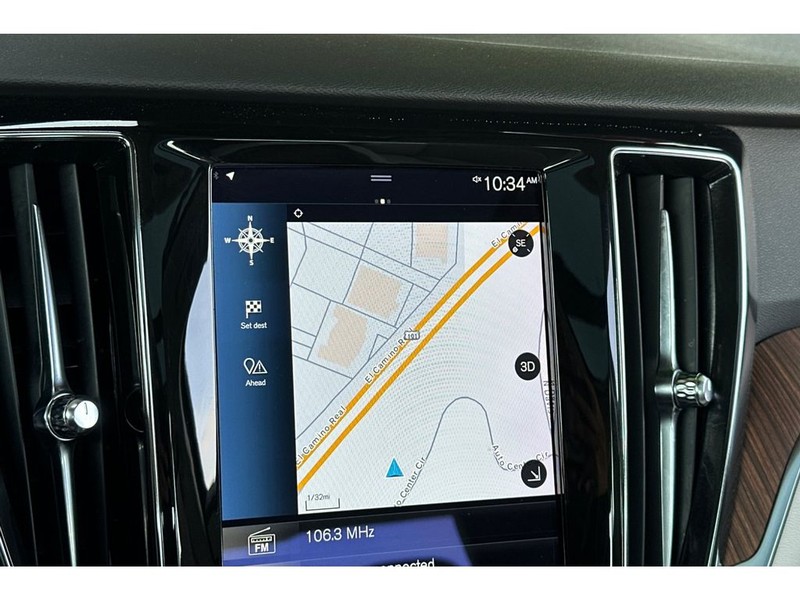 Volvo S60 Vehicle Full-screen Gallery Image 20