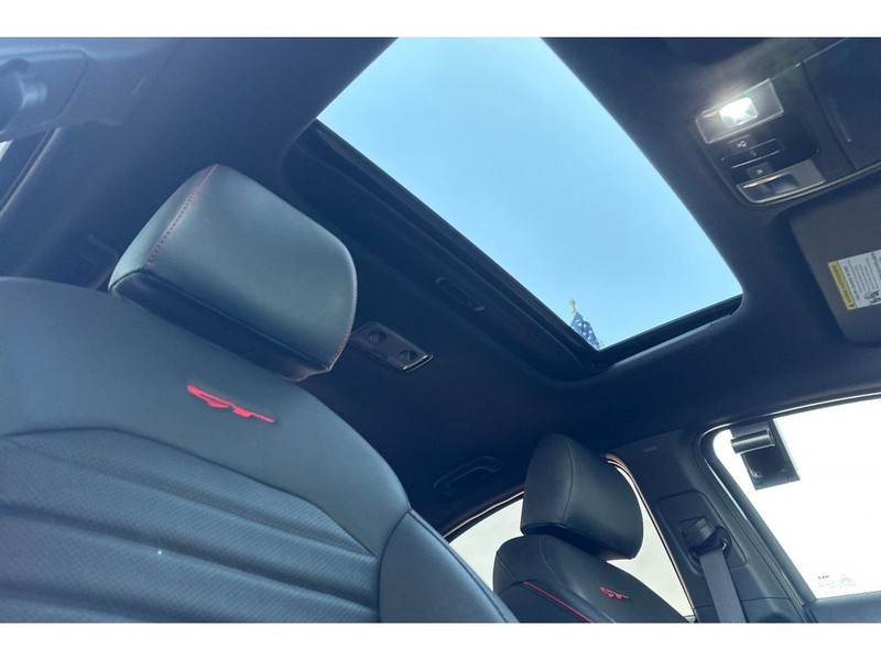 Kia Forte Vehicle Full-screen Gallery Image 18