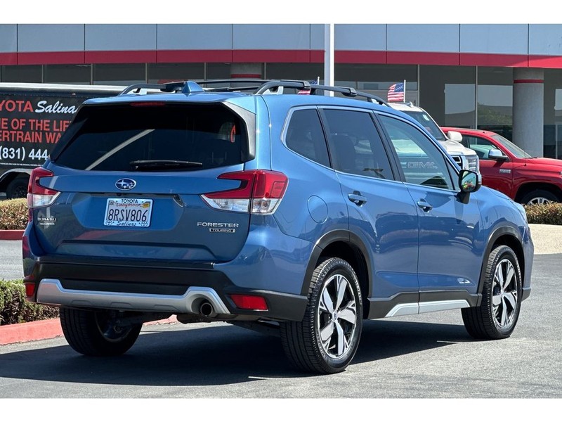Subaru Forester Vehicle Full-screen Gallery Image 04