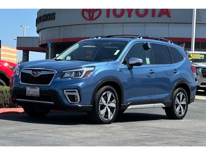 Subaru Forester Vehicle Full-screen Gallery Image 08